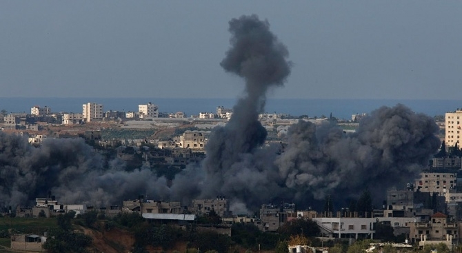 Шестима палестинци бяха убити тази сутрин при нови израелски удари