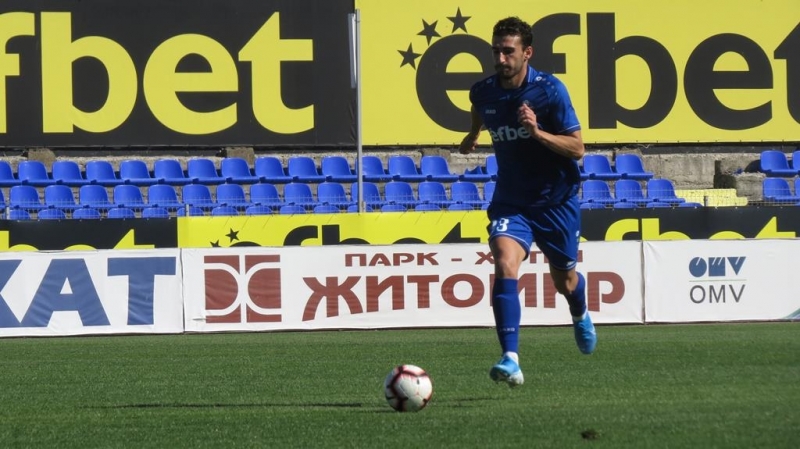 Отборът на Монтана спечели измъчена победа с 1 0 над Марек