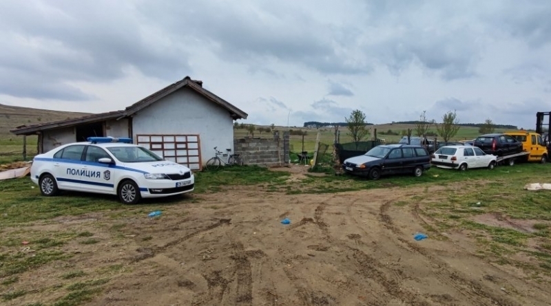 Военнослужещ е задържан и обвинен за убийството в с Енина