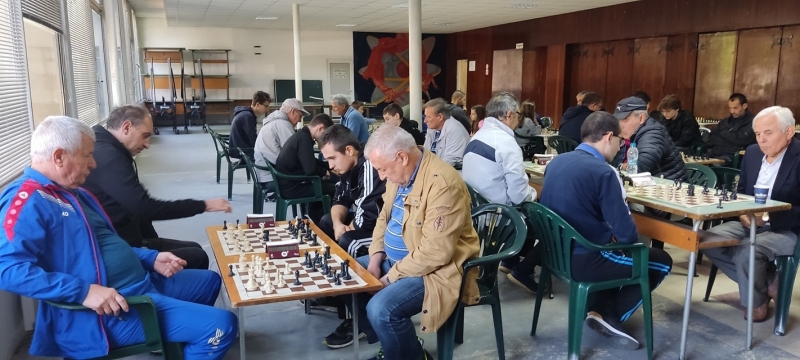 Вчера в Общинския младежки дом в Монтана се проведе есенен