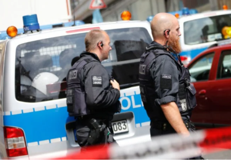 Полицията разби суинг парти с 68 участници в Хамбург заради