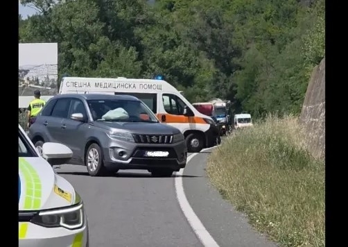 Жена загина при тежка катастрофа между Симитли и Благоевград /снимки/