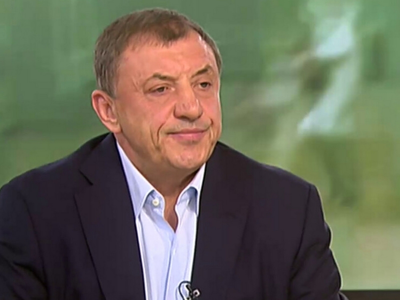 Спокойно няма страшно чакайте ме тук това били последните думи