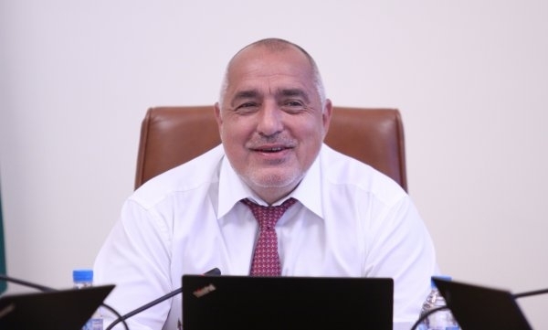 За всеки политик е трудно да се раздели с властта