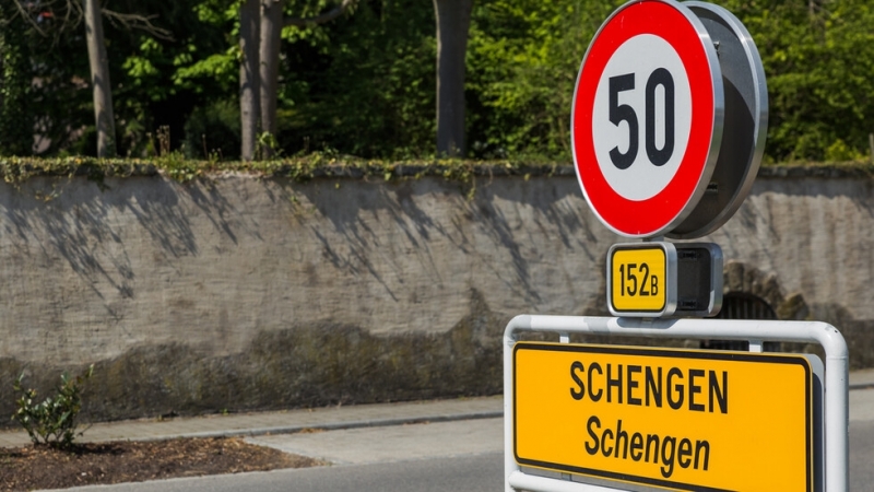 Австрия въвежда проверки по границата си с Чехия. Решението е