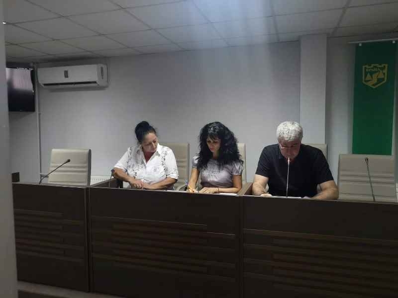 Днес на извънредно заседание на общинския съвет във Враца се