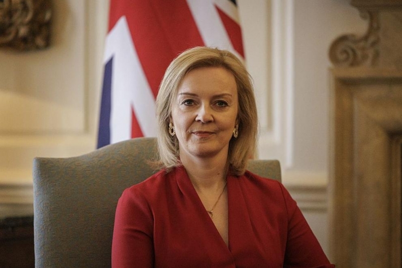 Британски депутати ще опитат тази седмица да свалят премиера Лиз