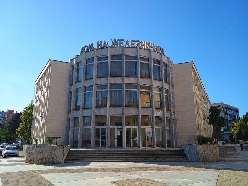 След десетилетия ходене по мъките Община Мездра е на път