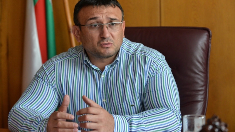 250 служители ще бъдат засегнати ако бъдат приети преходните и