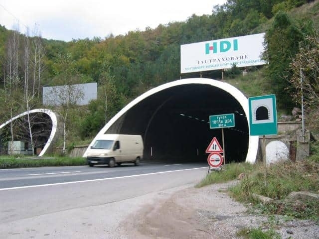 Отварят тунелите „Правешки ханове“ и „Топли дол“ на АМ „Хемус“