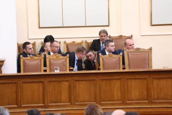 Парламентът прие проектобюджета за 2018 г на първо четене предаде