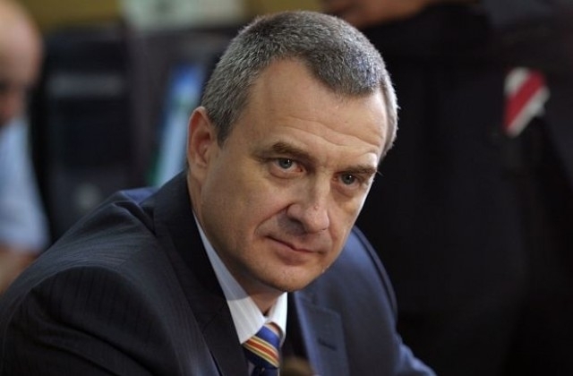 Службите и разследващите ще успеят да стигнат до достоверни версии