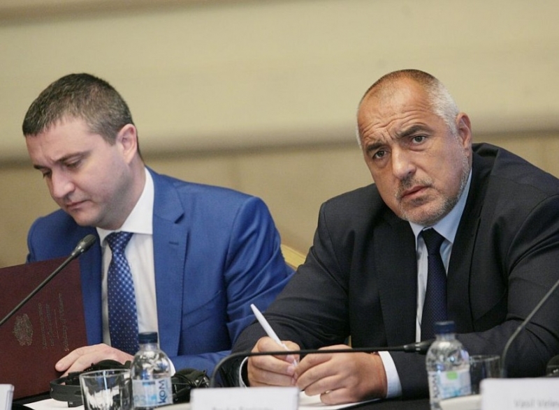 Замириса на оставки! Влади Горанов и Менда Стоянова скочиха на Бойко Борисов