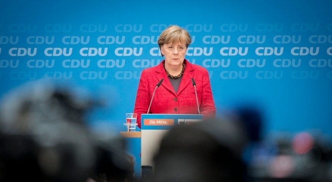 Коалицията на германския канцлер Ангела Меркел е заплашена от разпад,