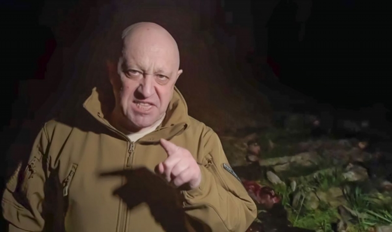 Частната руска военна компания Вагнер контролира военни обекти в град