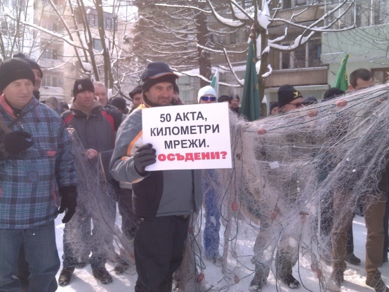 Два часа повече от 100 ловци и риболовци от Монтана