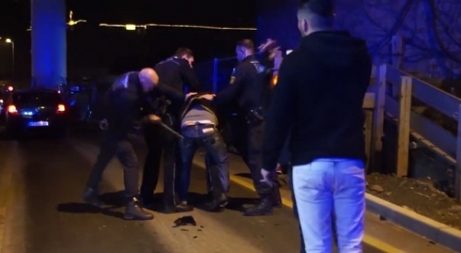 Полицаи едва са осуетили луд купон в Роман научи агенция