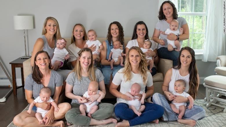 Деветте медицински сестри, които забременяха по едно и също време,