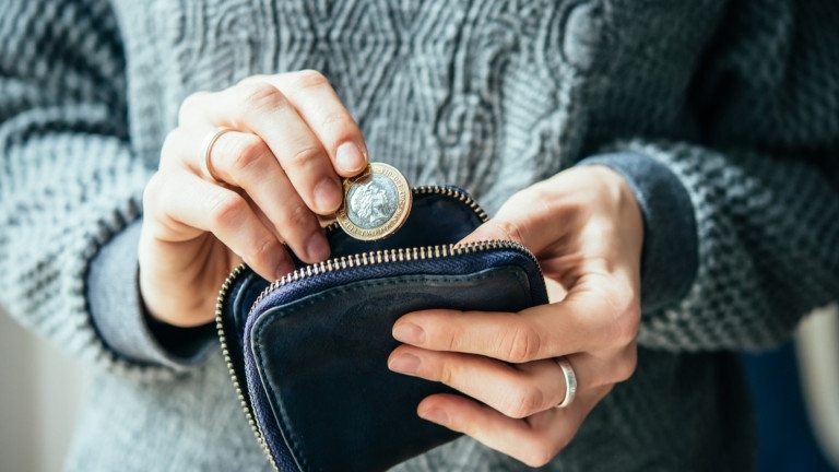 Около 520 000 от българите са на минимална работна заплата