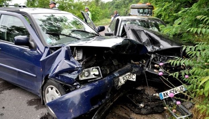 Жена е пострадала при пътнотранспортно произшествие на АМ Тракия съобщиха