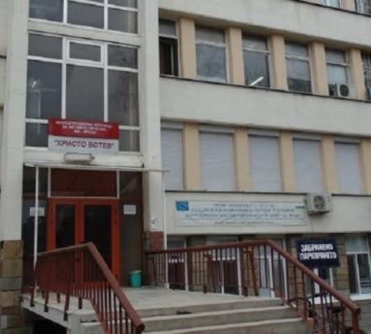 Един от заразените с коронавирус от Гара Орешец почина във