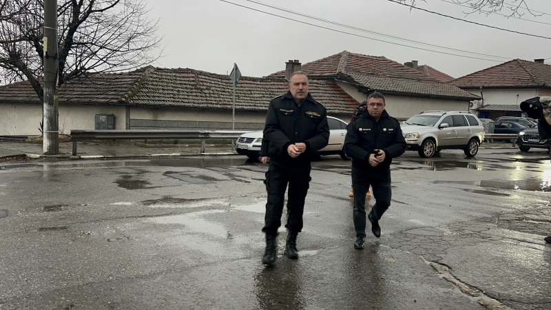 Военни се включиха в издирването на 13 годишния Николай от село