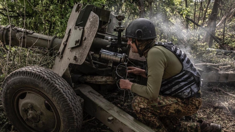 Великобритания ще достави на Украйна реактивни системи за залпов огън