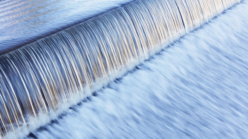 Превантивно укрепват дигата на язовир Суходол заяви директорът на аварийното