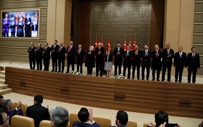 В структурата на турското президентство са учредени девет съвета и