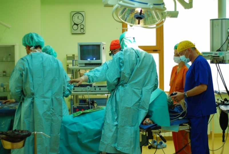 Двама души са в болница след семеен скандал във видинското