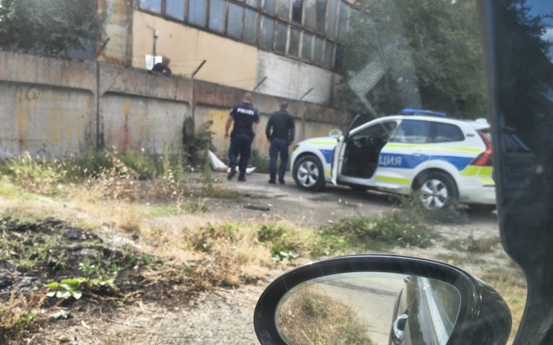 В крачка! Ченгета спипаха апаш, докато краде мед във Враца, арестуваха го /снимки/