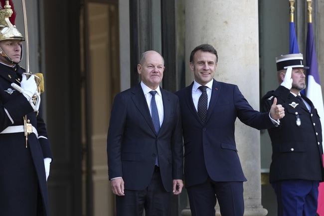 Франция свиква днес втора среща на която да бъде обсъдена