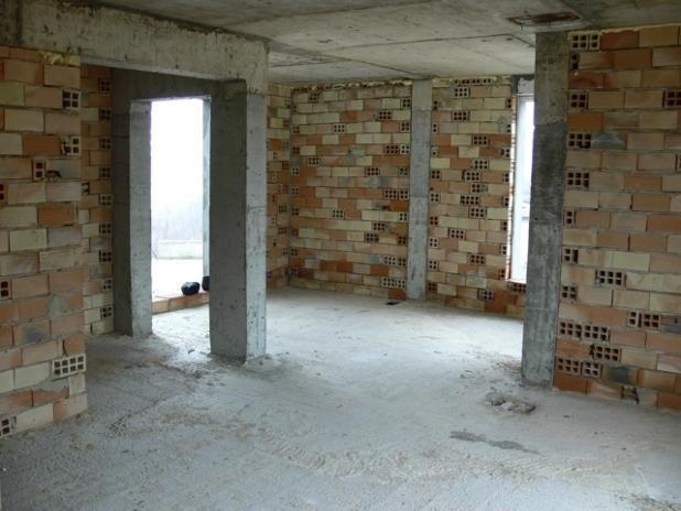 Частен съдебен изпълнител обяви на търг многостаен апартамент в Монтана