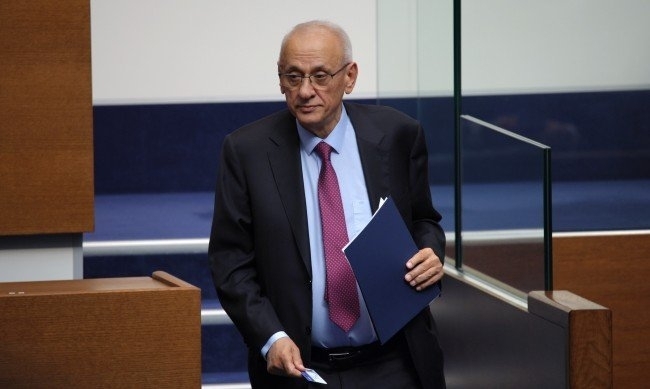 От догодина ще разпределим много сериозен финансов ресурс за специалистите