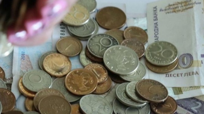 Нова помощ за работниците излезли в неплатен отпуск заради COVID