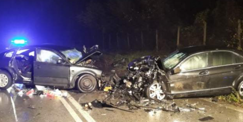 Две коли се удариха в Роман съобщиха от полицията във