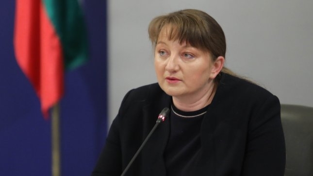 На този етап предвидените мерки за свободните артисти са без