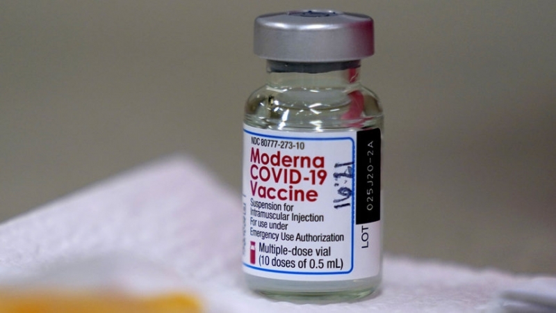 Във Враца прилагането на ваксината на "Модерна" срещу COVID-19, в