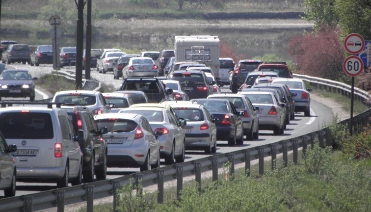 Хиляди българи тръгнаха на път за празниците Само в посока