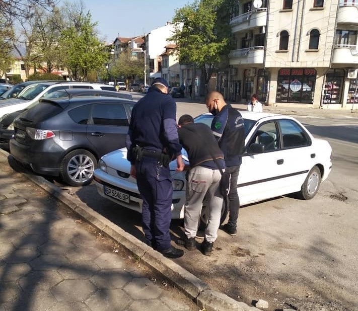 Съвместните проверки за спазване на противоепидемичните мерки във Враца продължават