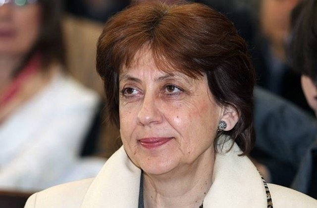 Оперираха китката на Ренета Инджова в Пирогов Интервенцията е извършена