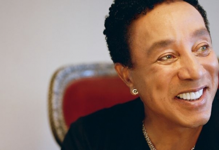 Американският певец автор на песни и музикален продуцент Смоуки Робинсън