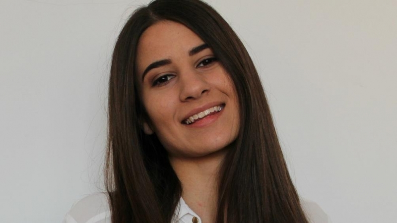 18 годишната Мартина Гарабедян от Английската гимназия в Пловдив спечели стипендията