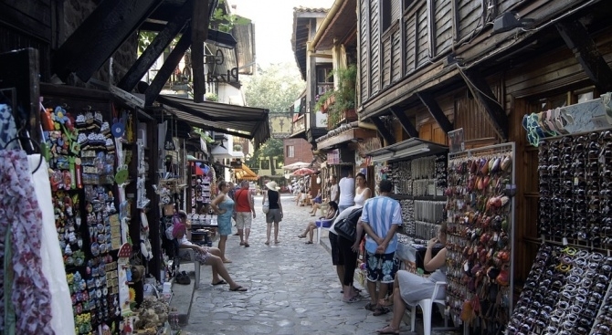 8 832 405 са туристическите посещения на чужденци в България