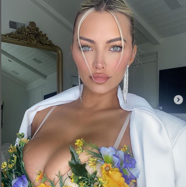 Линдзи Пелас е притежателка на един от най епичните балкони извинете