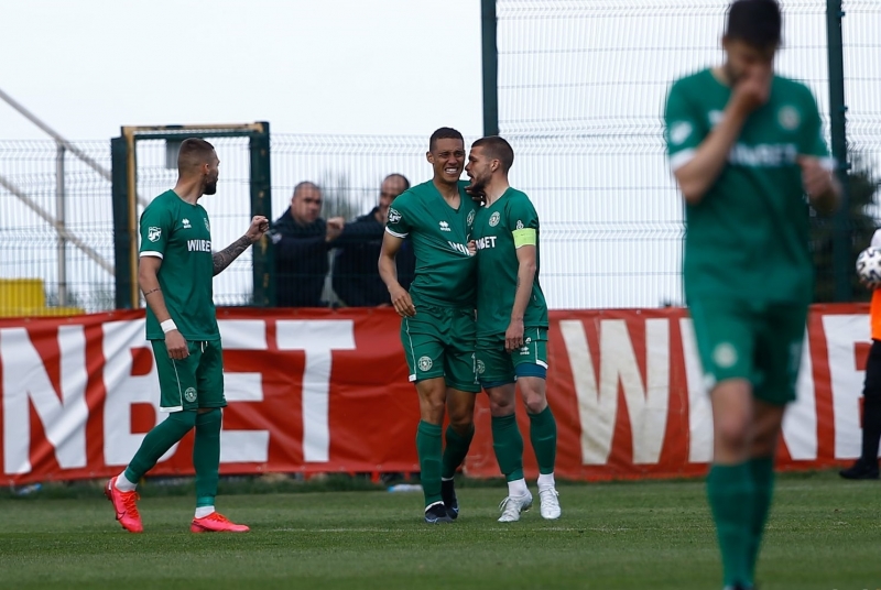 Бившият вратар на Наполи Дженаро Йецо ще бъде следващият старши