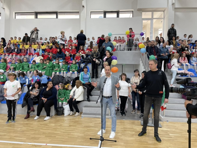 Близо 500 деца участваха в спортен празник във Враца /снимки/