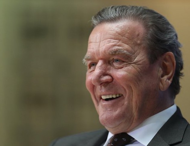 Бившият германски канцлер Герхард Шрьодер заяви че присъединяването на Крим