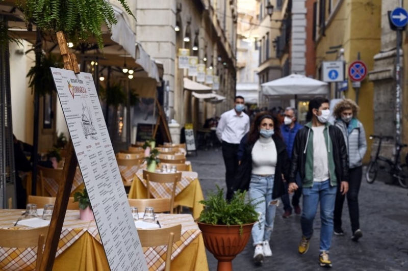 Италия въвежда едни от най строгите противоепидемични мерки в света Всички