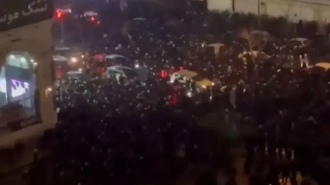 Най малко 217 души са починали в шест техерански болници